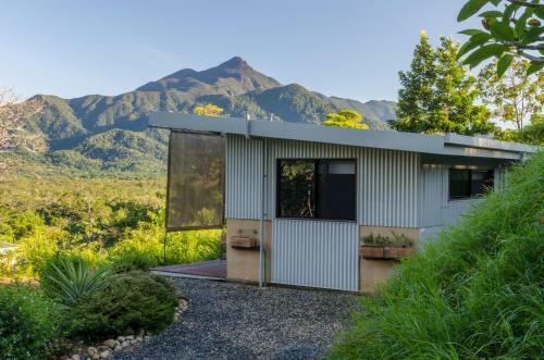 Bed & Breakfast Wompoo Eco Retreat