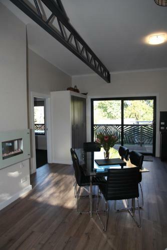 The Art Wearehouse In Deloraine