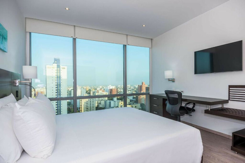 Hotel NH Collection Royal Smartsuites