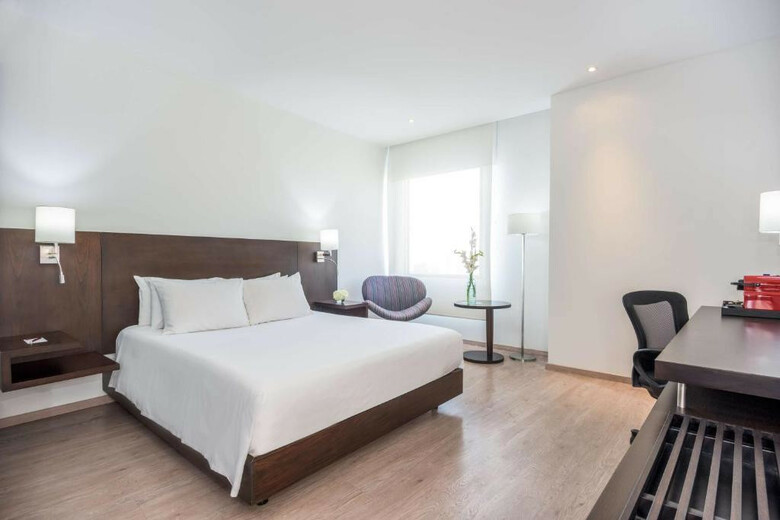 Hotel NH Collection Royal Smartsuites