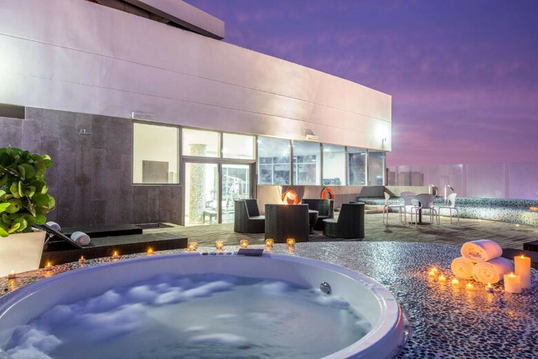 Hotel NH Collection Royal Smartsuites