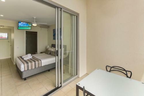 Direct Hotels - North Shore Kawana