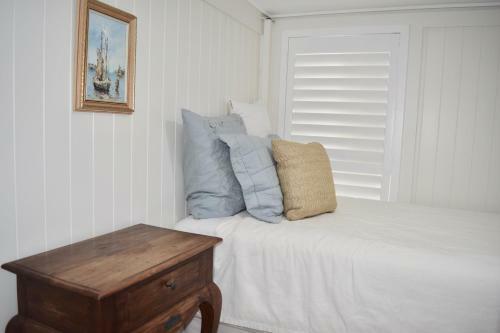 Oceanfront Contemporary Beach Shack On Marine Parade