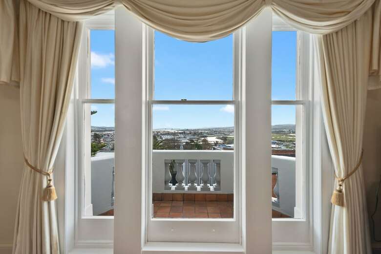 Waratah On York Bed & Breakfast