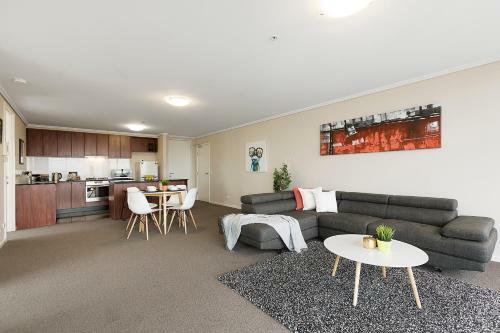 Complete Host Southpoint Apartments
