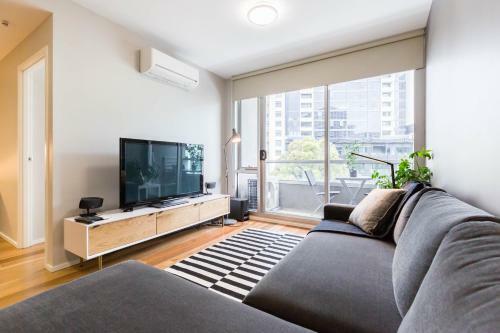 Sandra - Beyond A Room Private Apartments