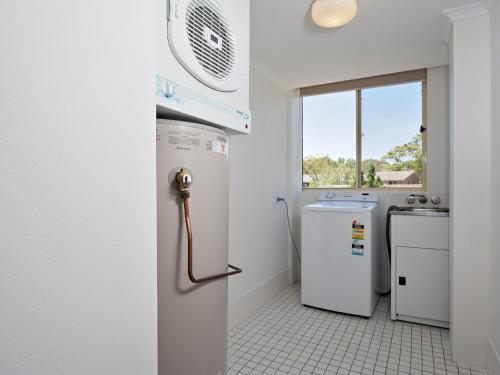 Apartamento Intrepid Close, Seaspray, Unit 03, 4