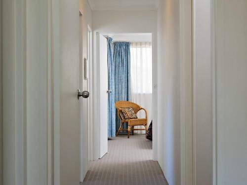 Apartamento Intrepid Close, Seaspray, Unit 03, 4