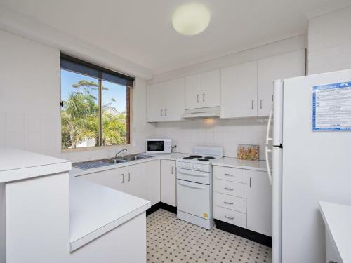 Apartamento Intrepid Close, Seaspray, Unit 03, 4