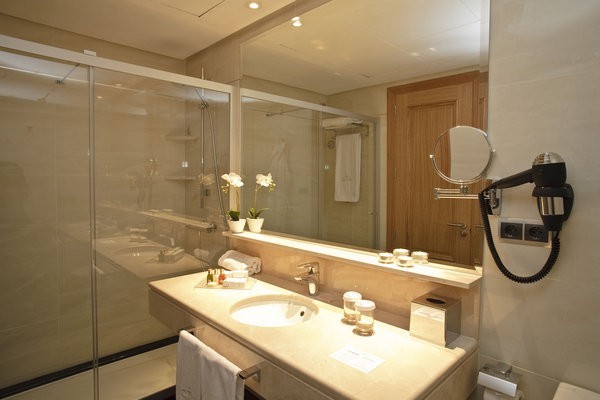 Nexus Benalmadena Suites & Apartments