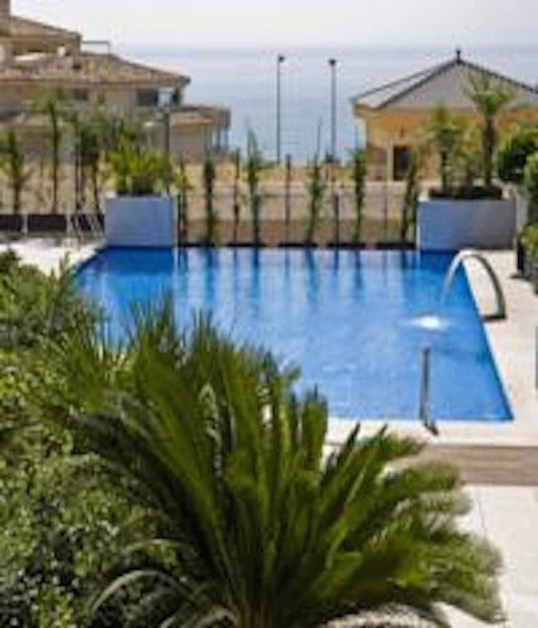 Nexus Benalmadena Suites & Apartments