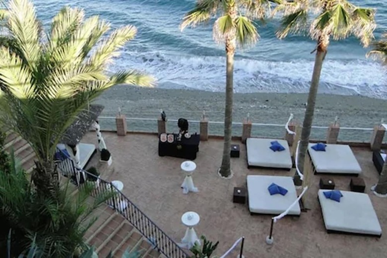 Nexus Benalmadena Suites & Apartments