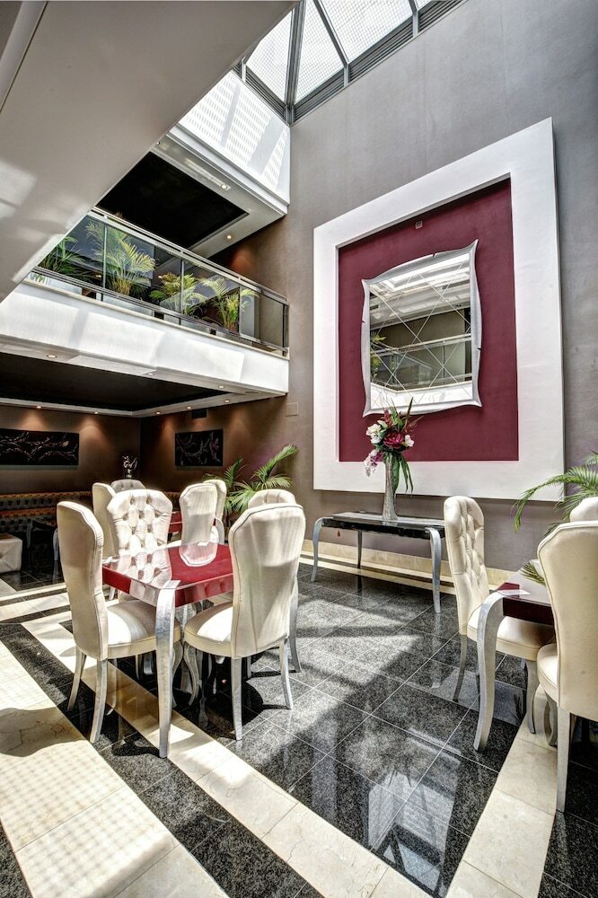Nexus Benalmadena Suites & Apartments