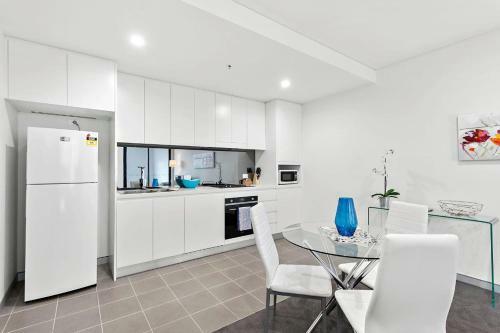 Astra Apartments Wollongong Cbd