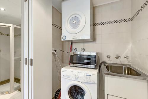 Sydney Cbd Self Contained Modern Studio Apartments (pitt)