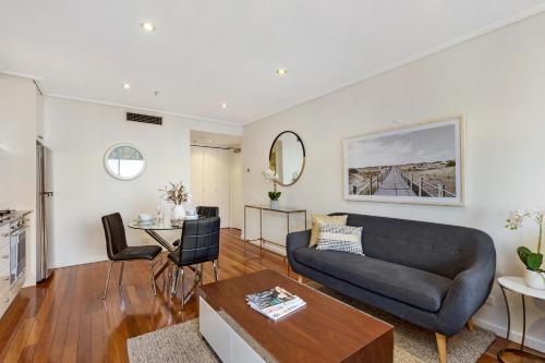 Sydney Cbd Self Contained Modern Studio Apartments (pitt)