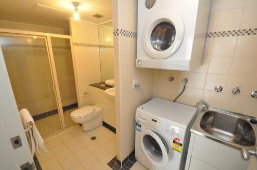 Sydney Cbd Self Contained Modern Studio Apartments (pitt)