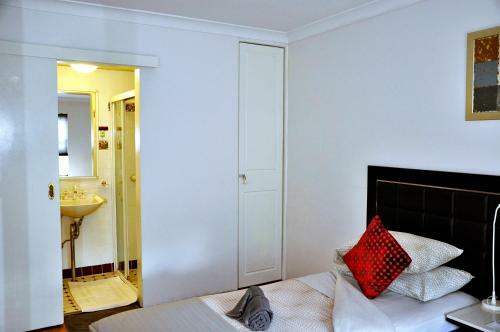230m Hurstville Station Apartment
