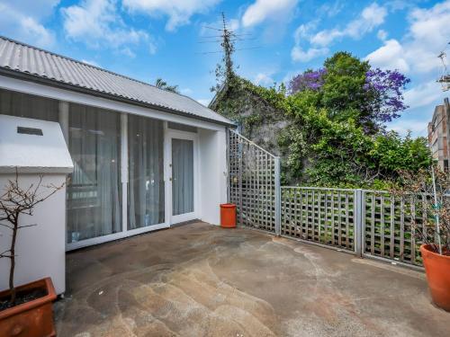 Large Terrace In Sydney?s Lower North Shore