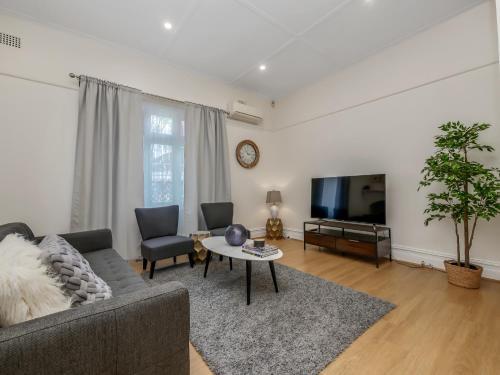 Large Terrace In Sydney?s Lower North Shore