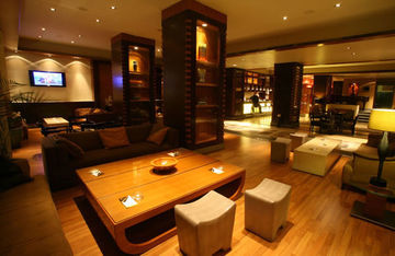 Hotel Dotw  -le Commodore