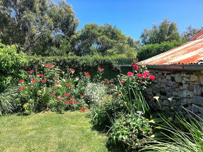 Bed & Breakfast Cherry Plum Cottages