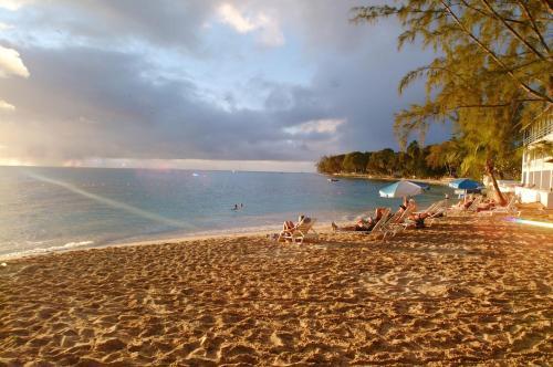 Hotel Starfish Discovery Bay