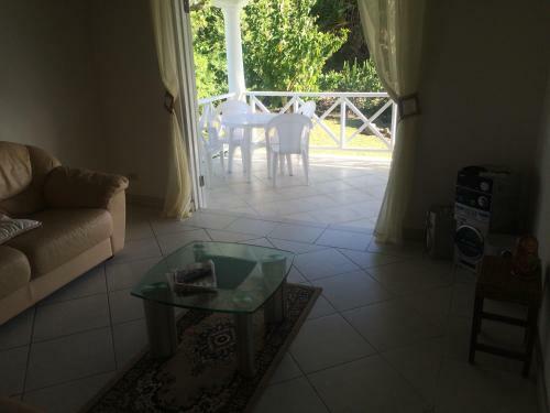 Spacious White House Villa 1 To Sandy Beaches