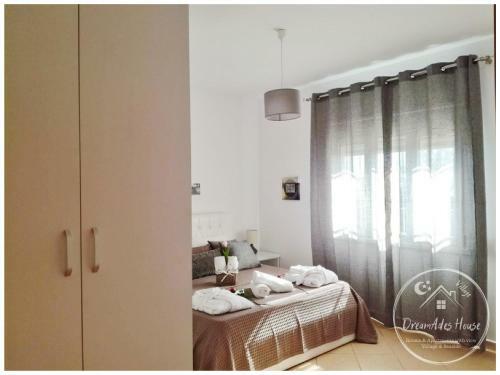 Hostal Dreamades House - Village