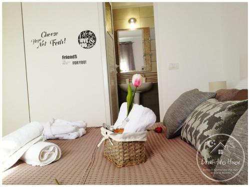 Hostal Dreamades House - Village