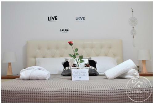 Hostal Dreamades House - Village