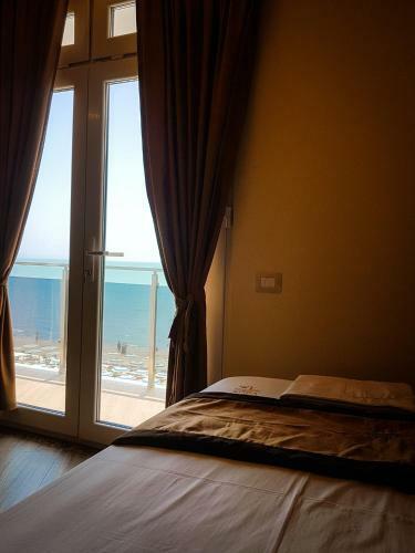 Vila One Beach Hotel