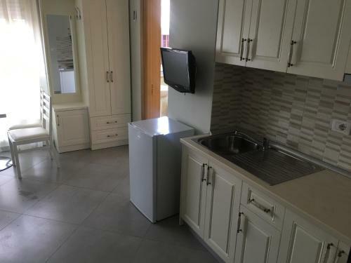 Deni's Apartments