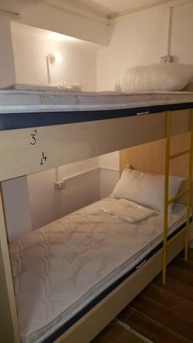 Pashai Hostel And Pizza Bar