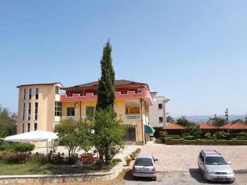 B&B Kujtimi Hotel