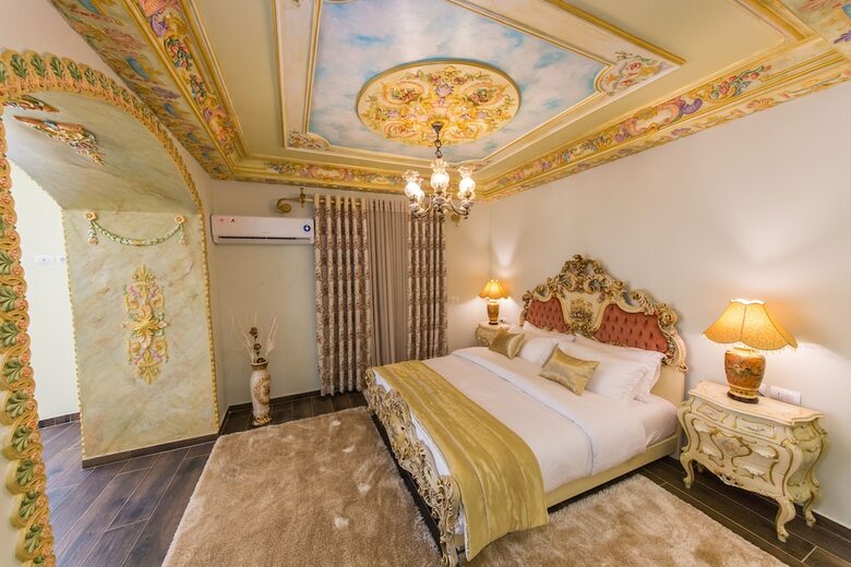 Hotel Empire