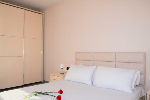 Besi Apartments