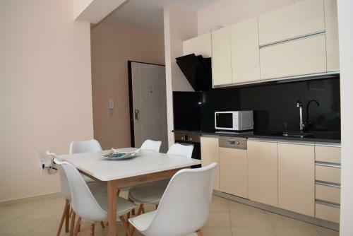 Besi Apartments