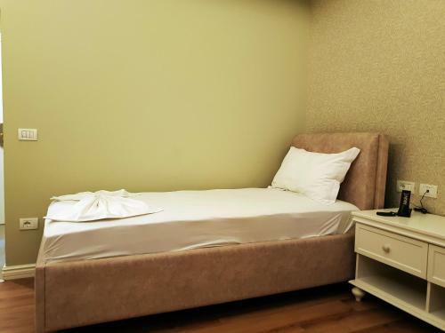 Crystal Hotel Durres