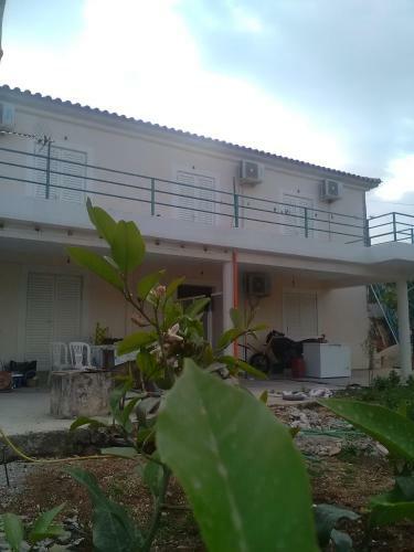 Hotel Petros Rooms