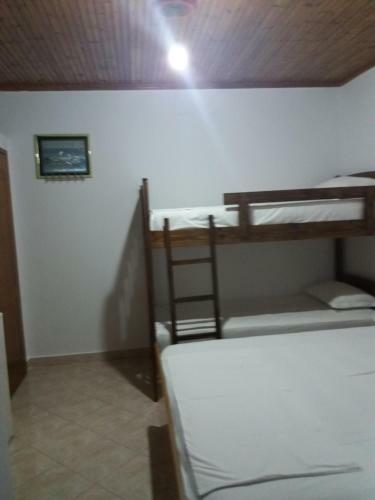 Apartment Vladimir Sela Ksamil