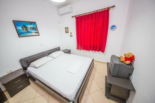 Hostal Angjeludhi Rooms
