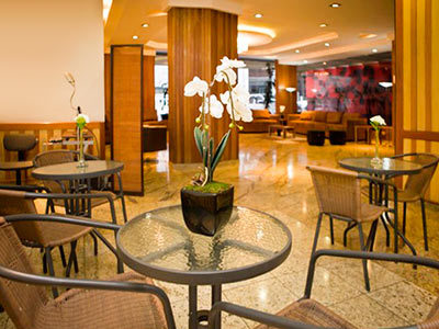 Hotel Carillon Plaza
