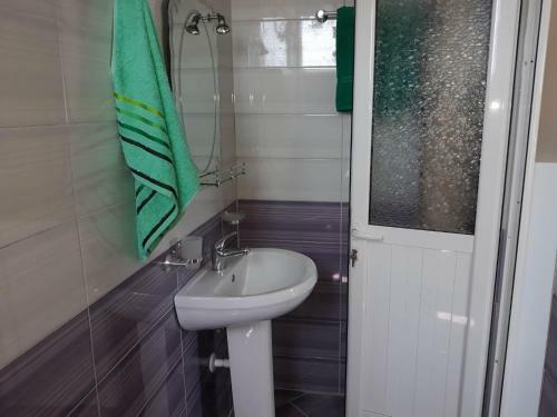 Apartment Tani Shapa Ksamil