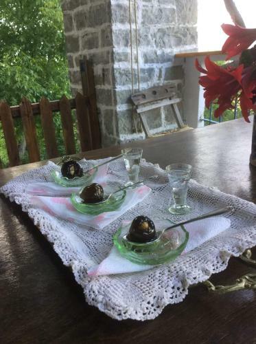 Hostal Traditional Guesthouse Permet