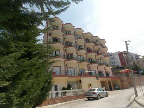 Peter Apartments