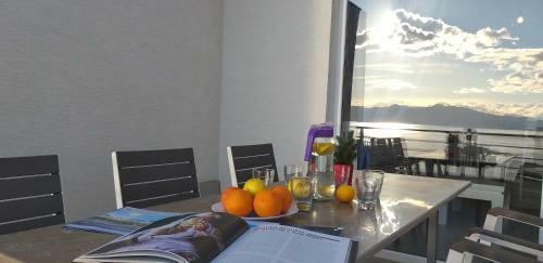 Veranda Sea View Apartment