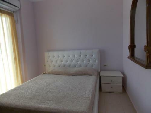 Joni Beach Apartments