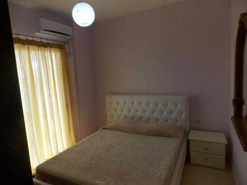 Joni Beach Apartments