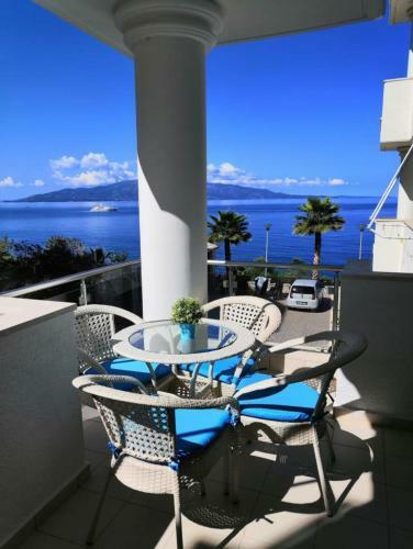 Diamond Sofia Apartment White Residence Luxury